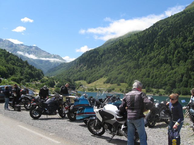 parking at the lake